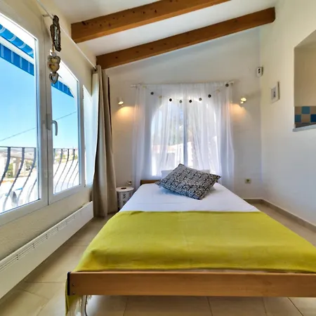 Casa Palmeras - Moraira בית נופש טאולאדה